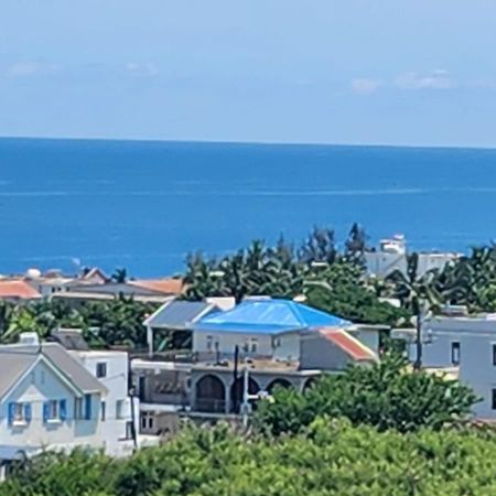 Seaview Luxury Appartment Flic en Flac Luaran gambar