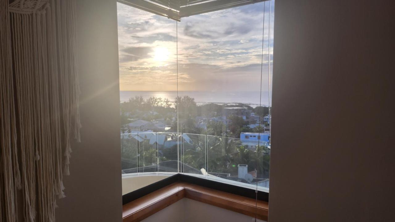Seaview Luxury Appartment Flic en Flac Luaran gambar