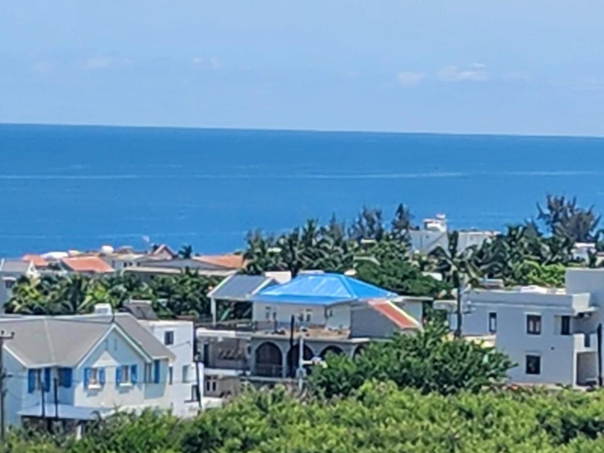 Seaview Luxury Appartment Flic en Flac Luaran gambar