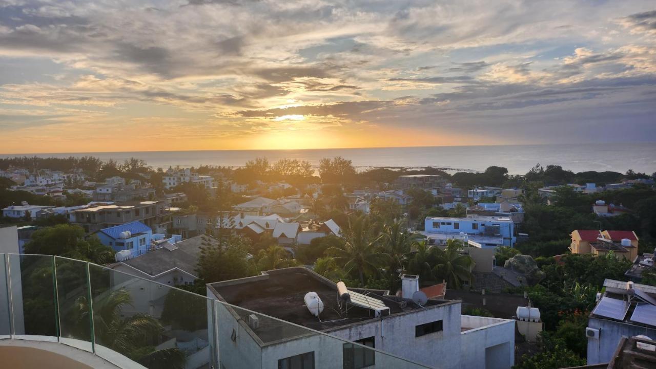 Seaview Luxury Appartment Flic en Flac Luaran gambar